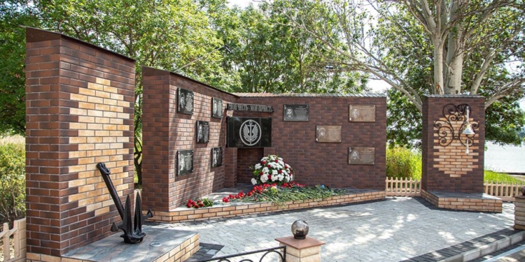 В Николаеве открылся мемориал памяти погибшим на Донбассе морпехам (ФОТО)