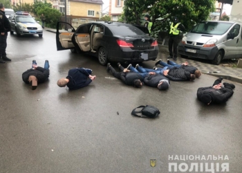 Полиция: перестрелка в Броварах – конфликт между предпринимателями и нелегальными перевозчиками (ФОТО)