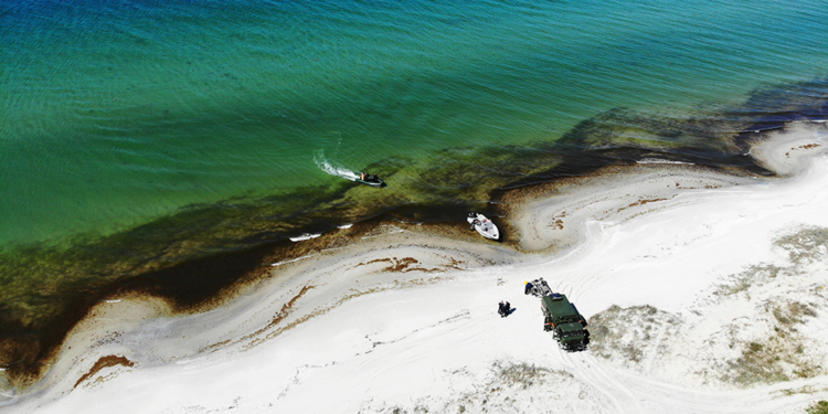 Кинбурн разминируют: пиротехники Николаевщины подняли с морского дна 63 взрывоопасных предмета (ФОТО, ВИДЕО)