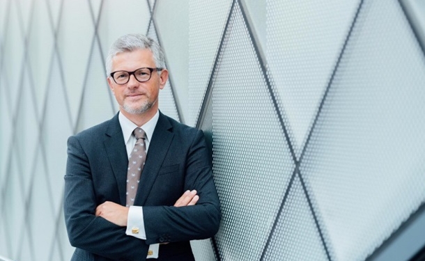 Бывший канцлер Германии оскорбил украинского дипломата