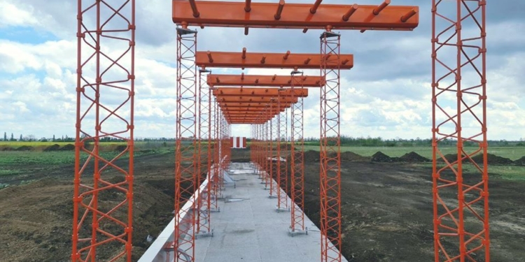 В Николаевском аэропорту реконструируют радиотехнические средства посадки (ФОТО)