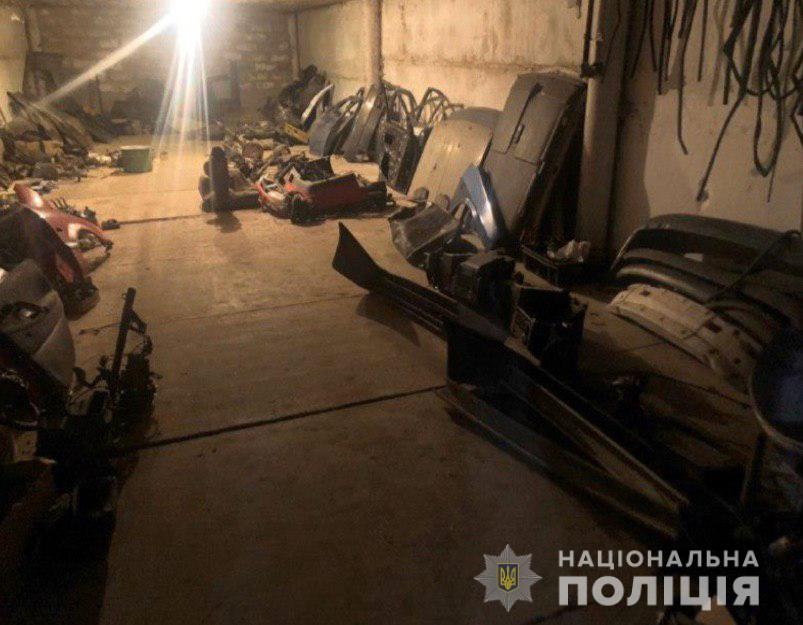 «Работали» и на Николаевщине: оперативники задержали межрегиональную ОПГ угонщиков элитных автомобилей (ФОТО) 5