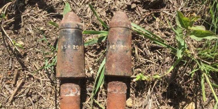 Ржавые и опасные: николаевские пиротехники ГСЧС обезвредили 2 винтовочных гранаты (ФОТО)