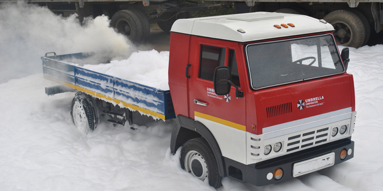 В Николаеве спасатели потушили пожар электромобиля (ФОТО)