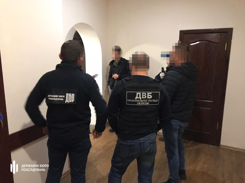 Полицейские во время обыска в Одессе обокрали предприятие (ФОТО, ВИДЕО) 7