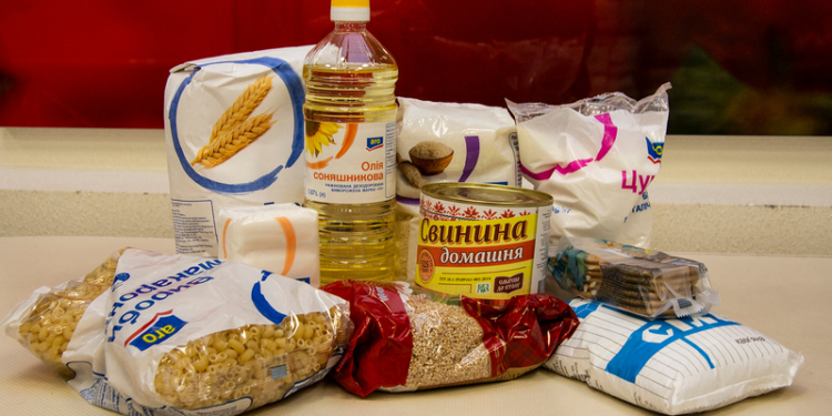 Николаевские «добрососеди» закупили для ветеранов города 500 кг продуктовых наборов (ФОТО, ВИДЕО)