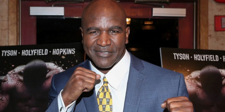 Кличко вошел в тренировочный лагерь Холифилда по возвращению в ринг (ВИДЕО)