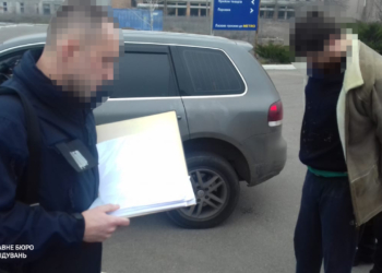 Дело о 700-долларовой взятке чиновницы и экс-начальника ГАСИ в Николаеве ушло в суд (ФОТО)