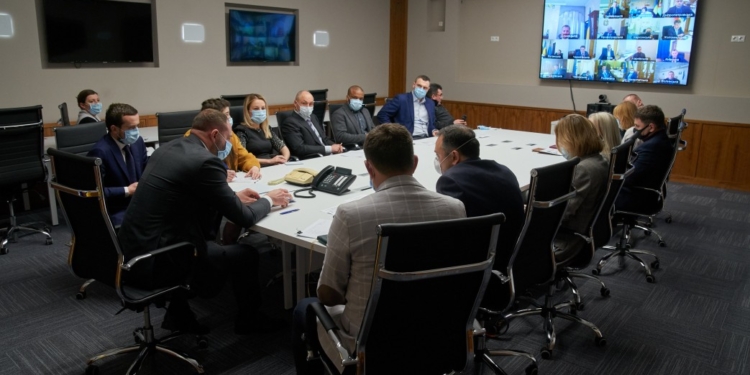 В ОГА появятся замы по кадрам, а то подсовывают Киеву, что негоже…