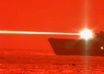 ВМС США показали новый боевой лазер (ВИДЕО)