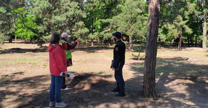 В Заводском районе проверили состояние пожарной безопасности в парке Лески – нашли, что оно удовлетворительное (ФОТО)