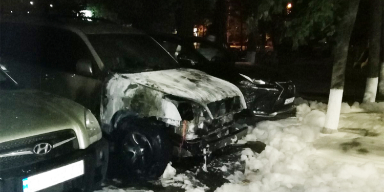 За ночь в Николаеве и области сгорели 3 иномарки (ФОТО)