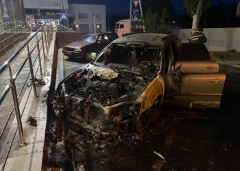 В Николаеве ночью сгорел Subaru (ФОТО)