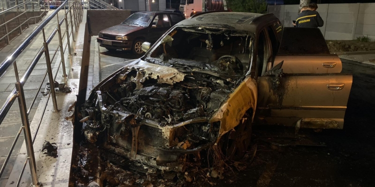 В Николаеве ночью сгорел Subaru (ФОТО)