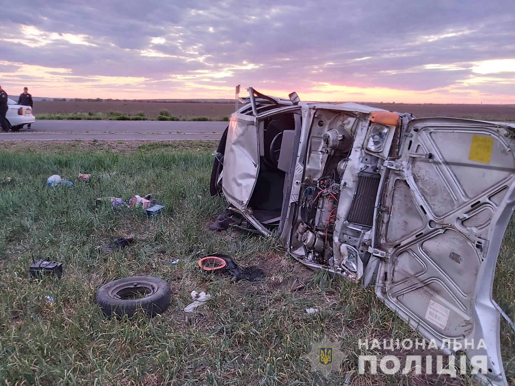 На Николаевщине в результате ДТП перевернулась “Славута”, пострадала 69-летняя женщина (ФОТО)
