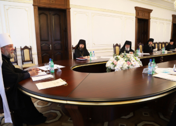 Молдавская церковь выступила против вакцинации от коронавируса из-за “опасности чипирования”