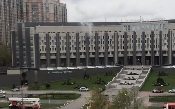 В Петербурге вспыхнул пожар в больнице: погибли пациенты с коронавирусом (ВИДЕО)