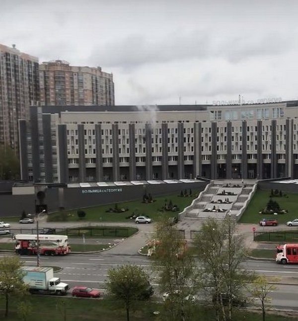 В Петербурге вспыхнул пожар в больнице: погибли пациенты с коронавирусом (ВИДЕО) 1