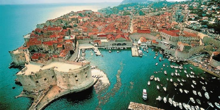 Хорватия открывает границы для граждан 10 стран