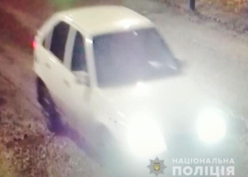 У жителя Первомайска угнали белый Opel Kadett. Полиция ищет тех, кто это сделал