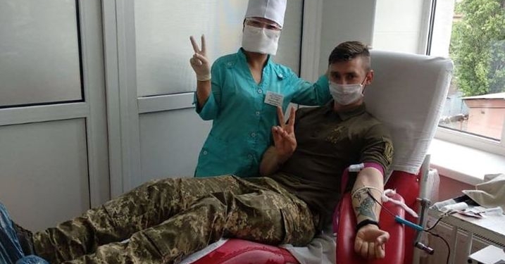 Николаевские морпехи сдели кровь для онкобольных детей (ФОТО)