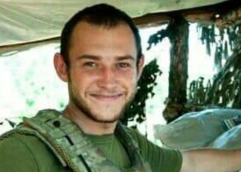 Полиция ищет военнослужащего из Николаева, который два года назад покинул часть и пропал (ФОТО)