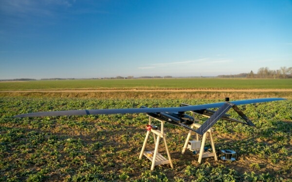 В Латвии из-за пропавшего неуправляемого дрона ограничили воздушное пространство (ВИДЕО)