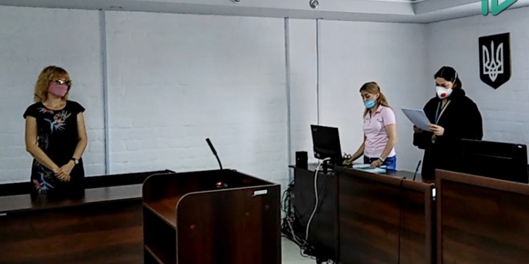 В Николаеве суд восстановил в должности замдиректора ДМШ №1, хотя такой должности в штатном расписании уже нет (ВИДЕО)