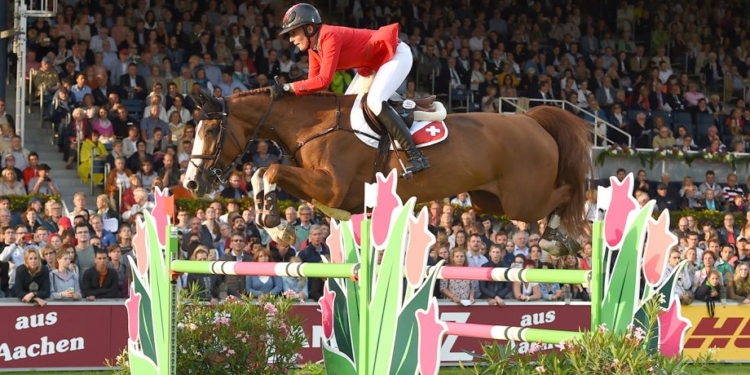 Швейцарскую наездницу, которую на два года отстранили от соревнований из-за допинга, обнаруженного в организме ее лошади, оправдал суд