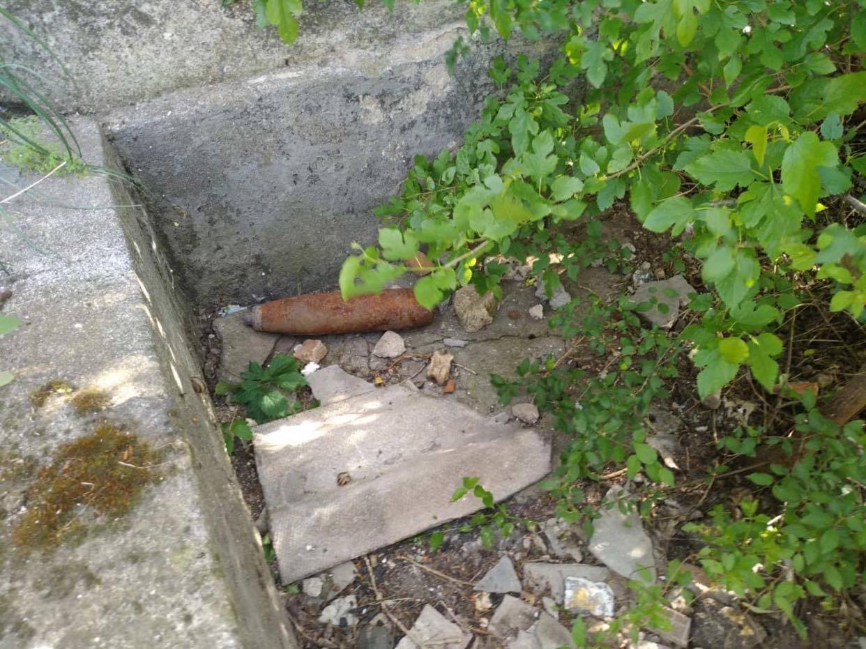 Николаевские пиротехники обезвредили артснаряд (ФОТО)