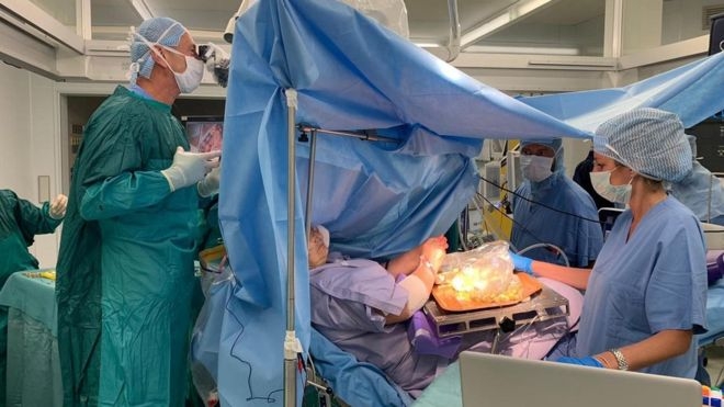 Во время операции на мозге итальянка нафаршировала почти 90 зеленых оливок