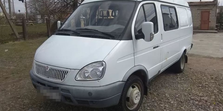 В Ингульском районе угнали ГАЗ белого цвета