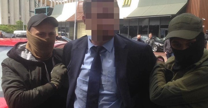 Чиновник Минобразования уличен в получении взятки в 300 тысяч гривен (ФОТО)