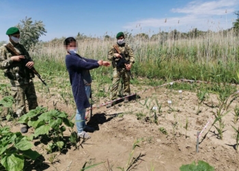 Хотел познакомить с родными: молдаванин вел невесту к родственникам в Украину через камыш и в обход пограничников (ФОТО)