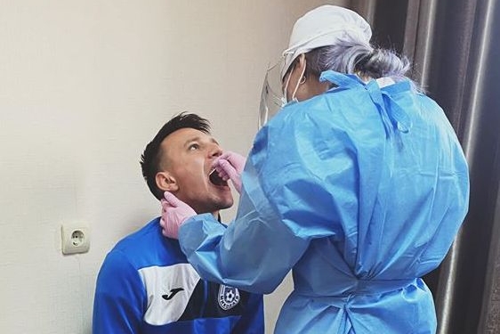 МФК «Николаев» готовится к возобновлению чемпионата: тренеры, персонал и игроки сдали ПЦР-тесты (ФОТО)