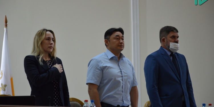 Депутаты собрались на внеочередную сессию Николаевского облсовета (ФОТО)