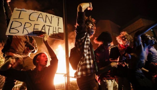 Митинги в поддержу Джорджа Флойда распространились на Лондон (ВИДЕО)