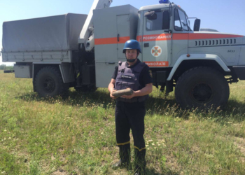 В Николаевской области пиротехники ГСЧС обезвредили 2 взрывоопасных предмета (ФОТО)