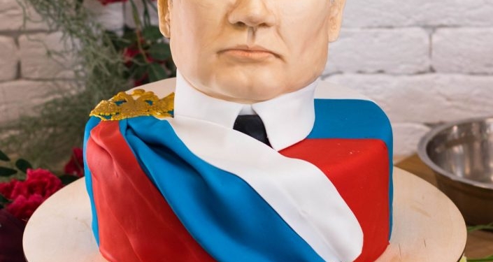 В Якутии кондитеры испекли съедобных Путина и Сталина