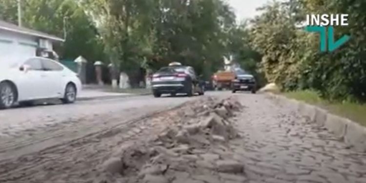 В Николаеве большегрузы за 1 день убили ул.Обсерваторную. Из-за дюкера (ВИДЕО)