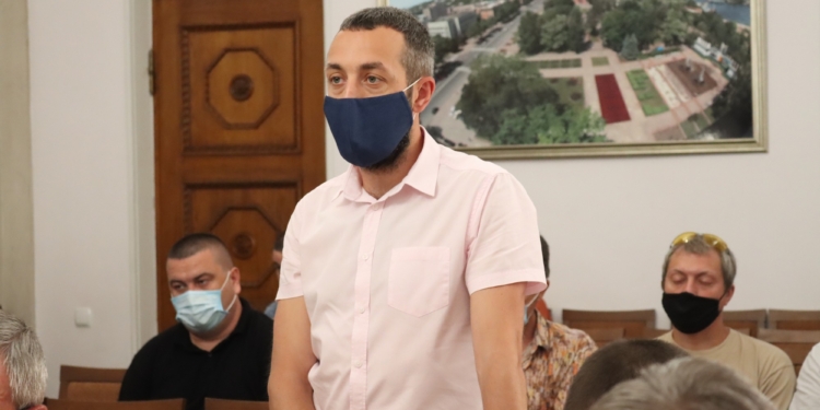 Горсовет обратился в полицию и СБУ из-за мошенничества с талонами в ЦНАП