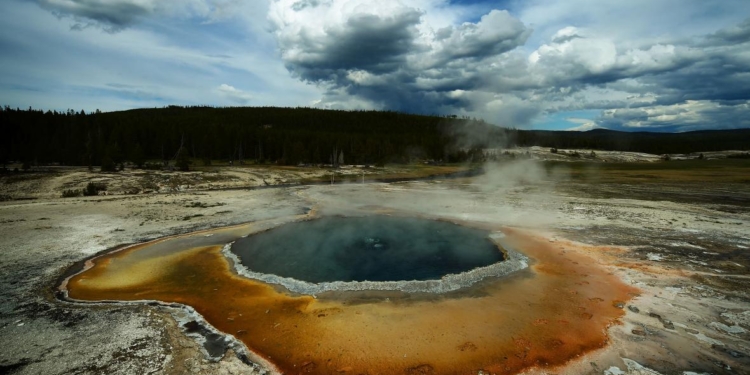 Конец света откладывается. Йеллоустоунский супервулкан постепенно ослабевает