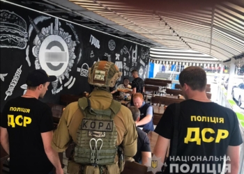 В Николаеве задержали “смотрящего по району” уголовника на вымогательстве 200 000 несуществующего долга (ФОТО)