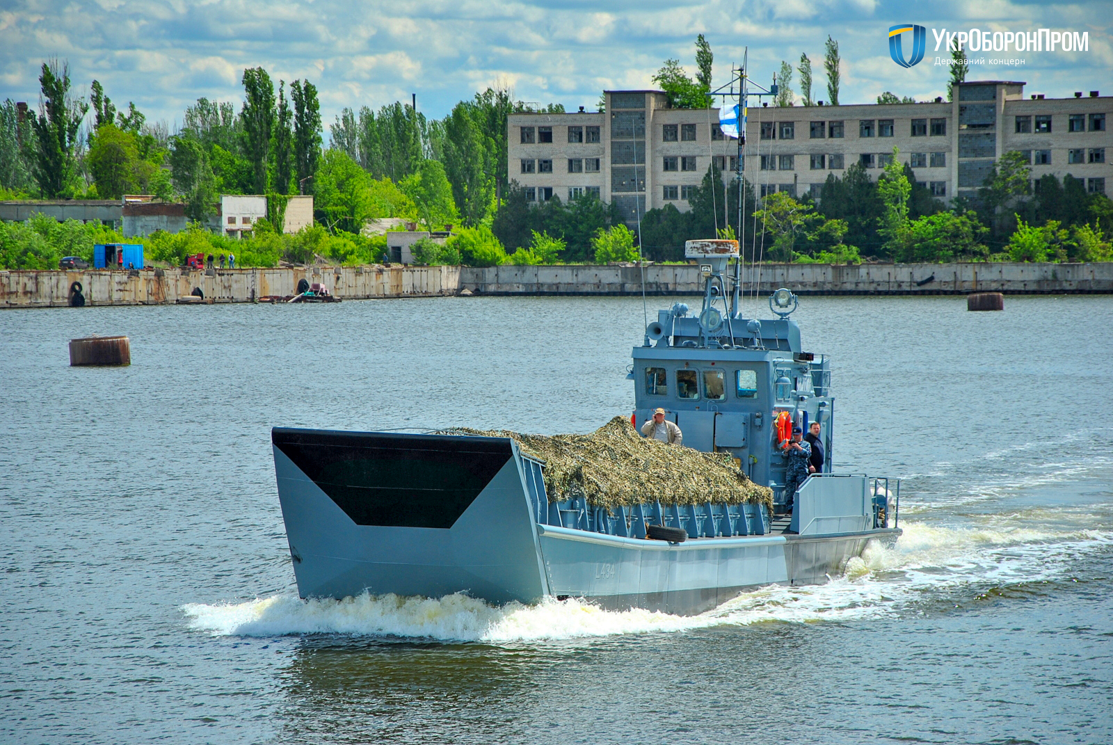 В Николаеве завершили ремонт десантного катера “Сватово” (ФОТО)