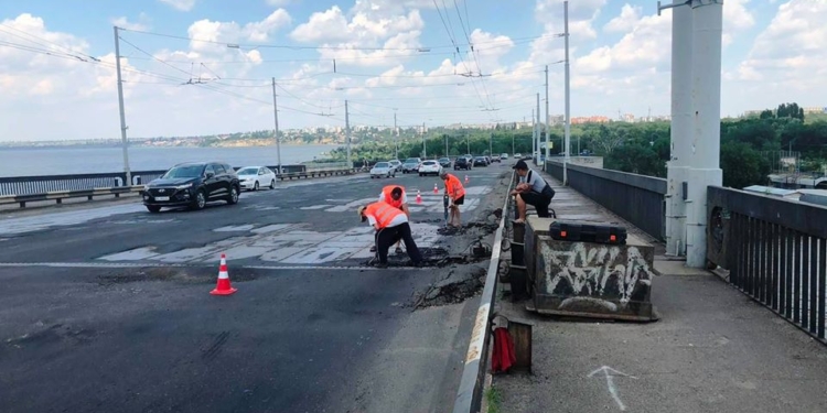 Покрытие Ингульского моста будет асфальтобетонным, со спецдобавками (ФОТО)