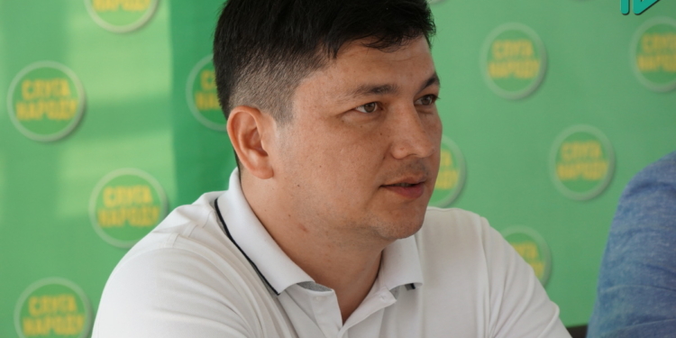 Арахамия заявил о возможности «обмена акциями» между собственниками Херсонского и Николаевского аэропортов: «Чтобы разделить зоны влияния» (ФОТО, ВИДЕО)