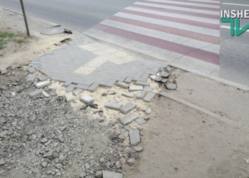 Почетные плиточники Николаева: кто зарабатывает на замене тротуаров в городе?