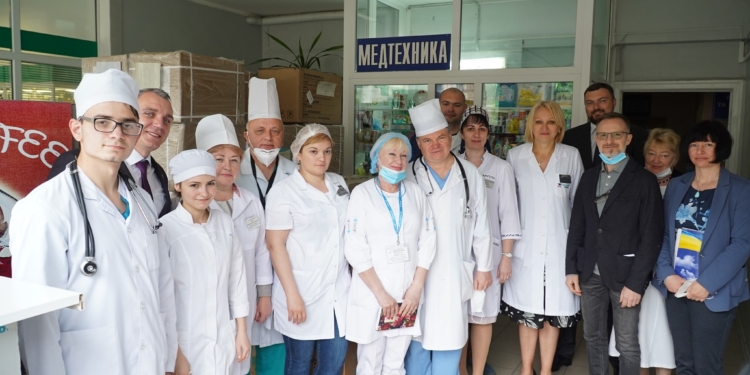 Сенкевич поблагодарил Новинского за помощь николаевской медицине (ФОТО)