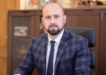 Зеленский уволил подозреваемого в получении взятки главу Кировоградской ОГА