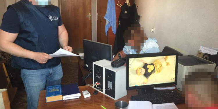 ГБР объявило подозрение в пытках еще двоим полицейским из Кагарлыка (ВИДЕО)